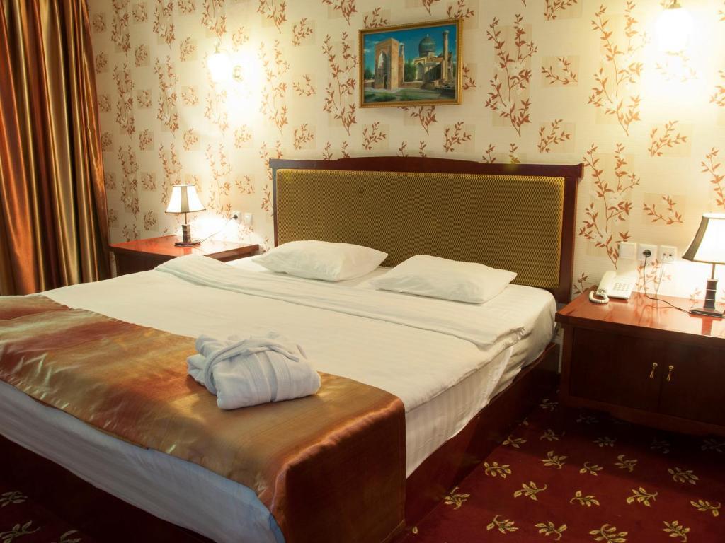 Golden Valley Hotel Taschkent Zimmer foto