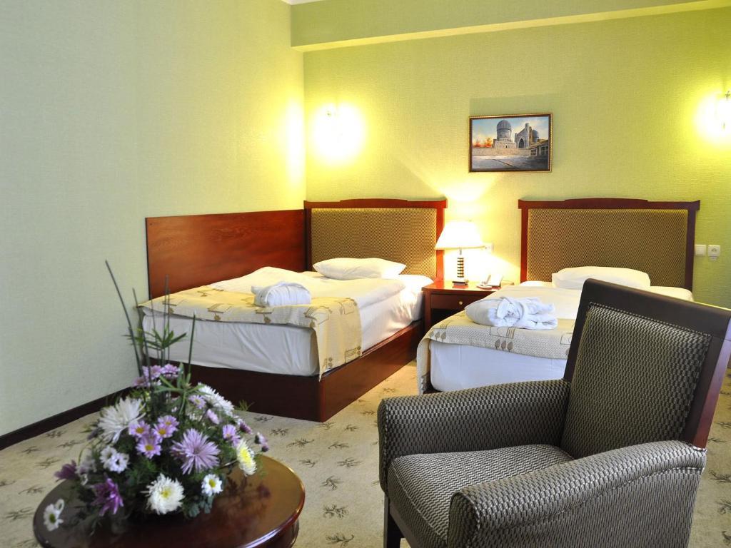 Golden Valley Hotel Taschkent Zimmer foto